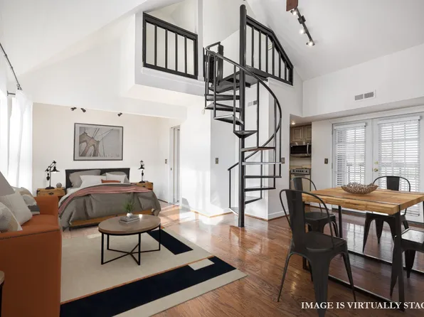 654 President Ronald Reagan Way, Nashville, TN 37210