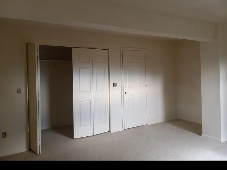 5780 Eastwood Ln — Photo 11