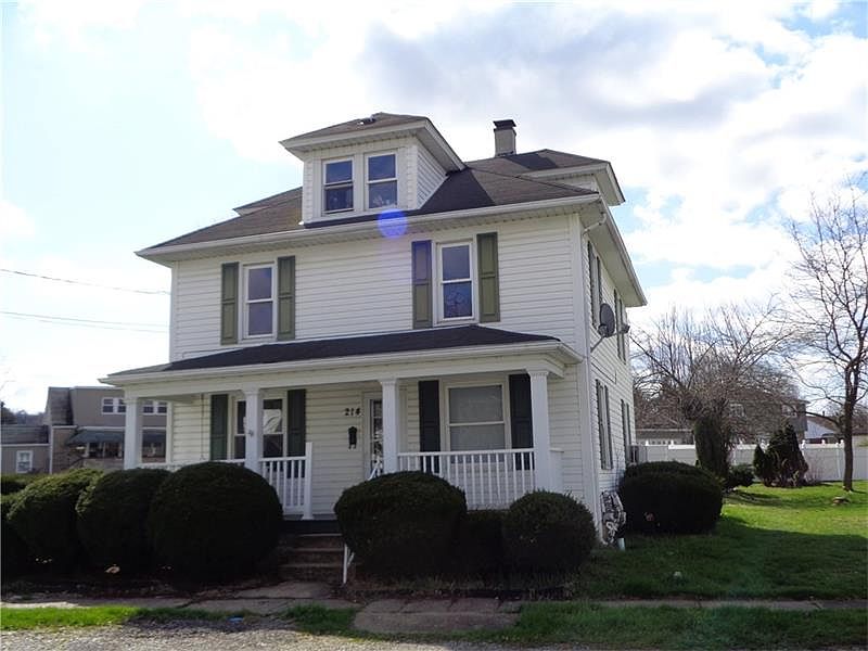 1st image of 214 E Elm St