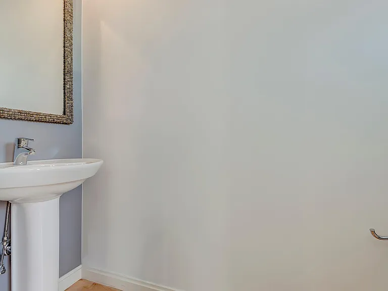 2345 Walnut St #17 — Photo 11