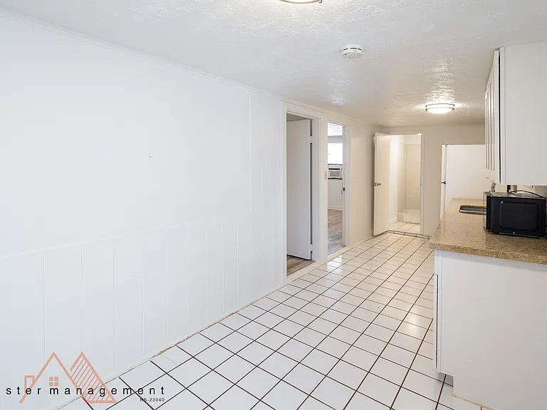 1322 Olino St #C — Photo 4