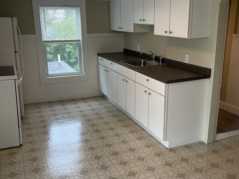 59 Nesmith St #7 — Photo 2