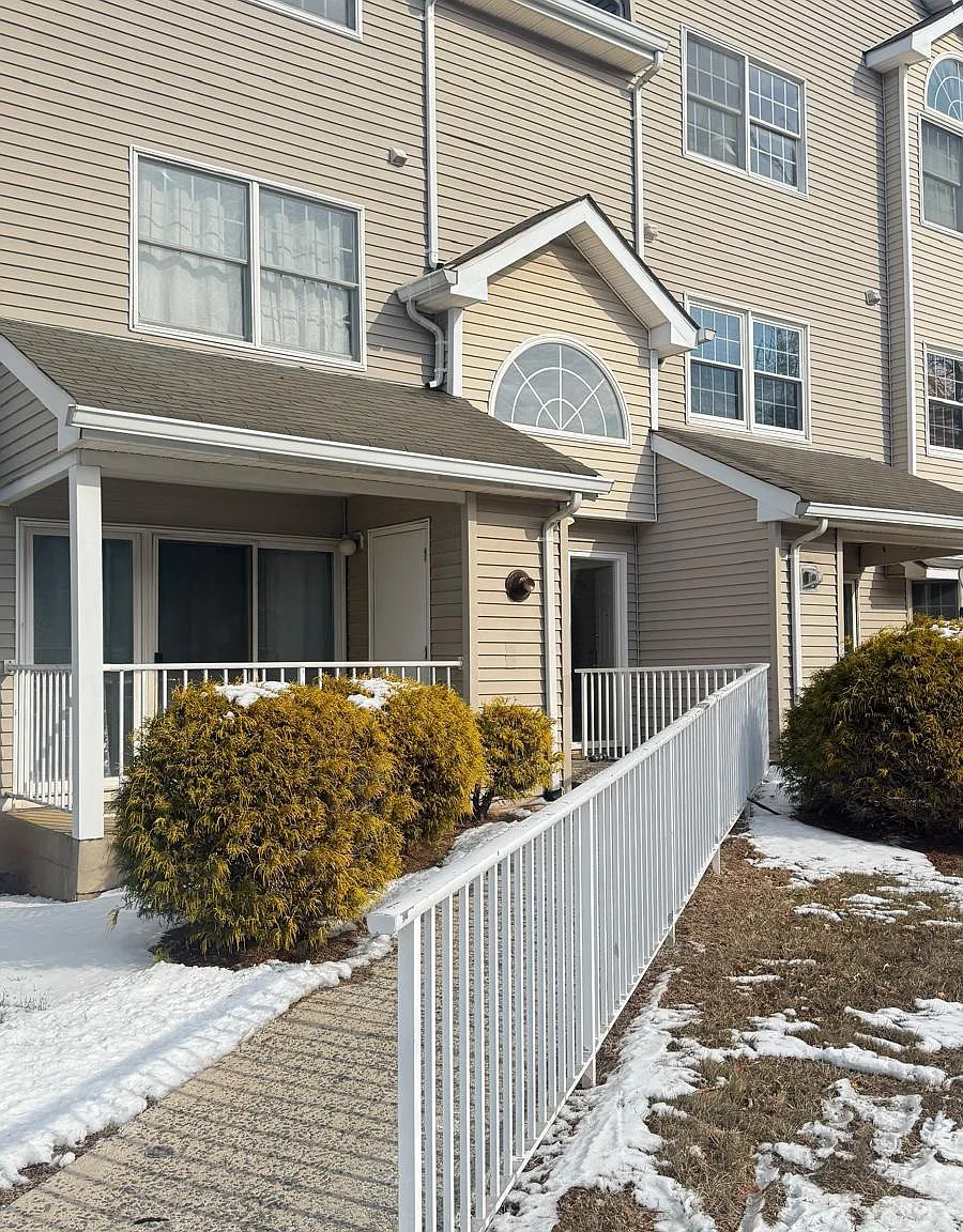 414 Edpas Rd — Photo 3