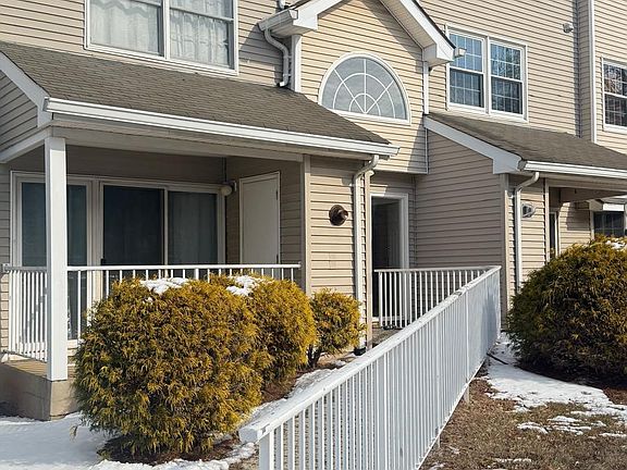 3rd image of 414 Edpas Rd