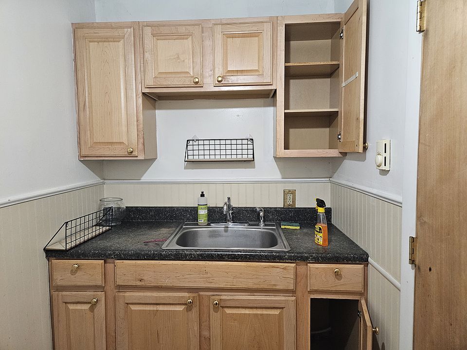 2nd image of 1091 Wendell Ave APT 6
