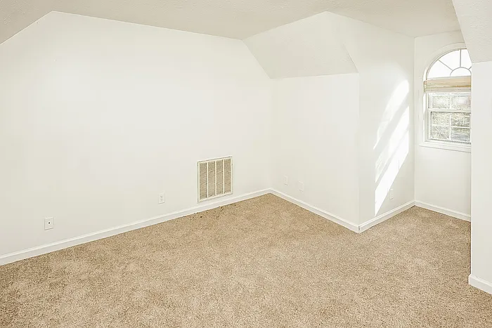 515 Candlewick Ct — Photo 14