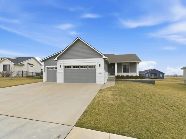 7408 E Gabriel St, Bel Aire, KS 67226