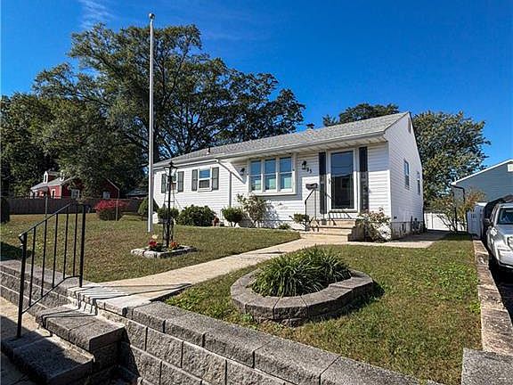 4th image of 95 Liberty Pl