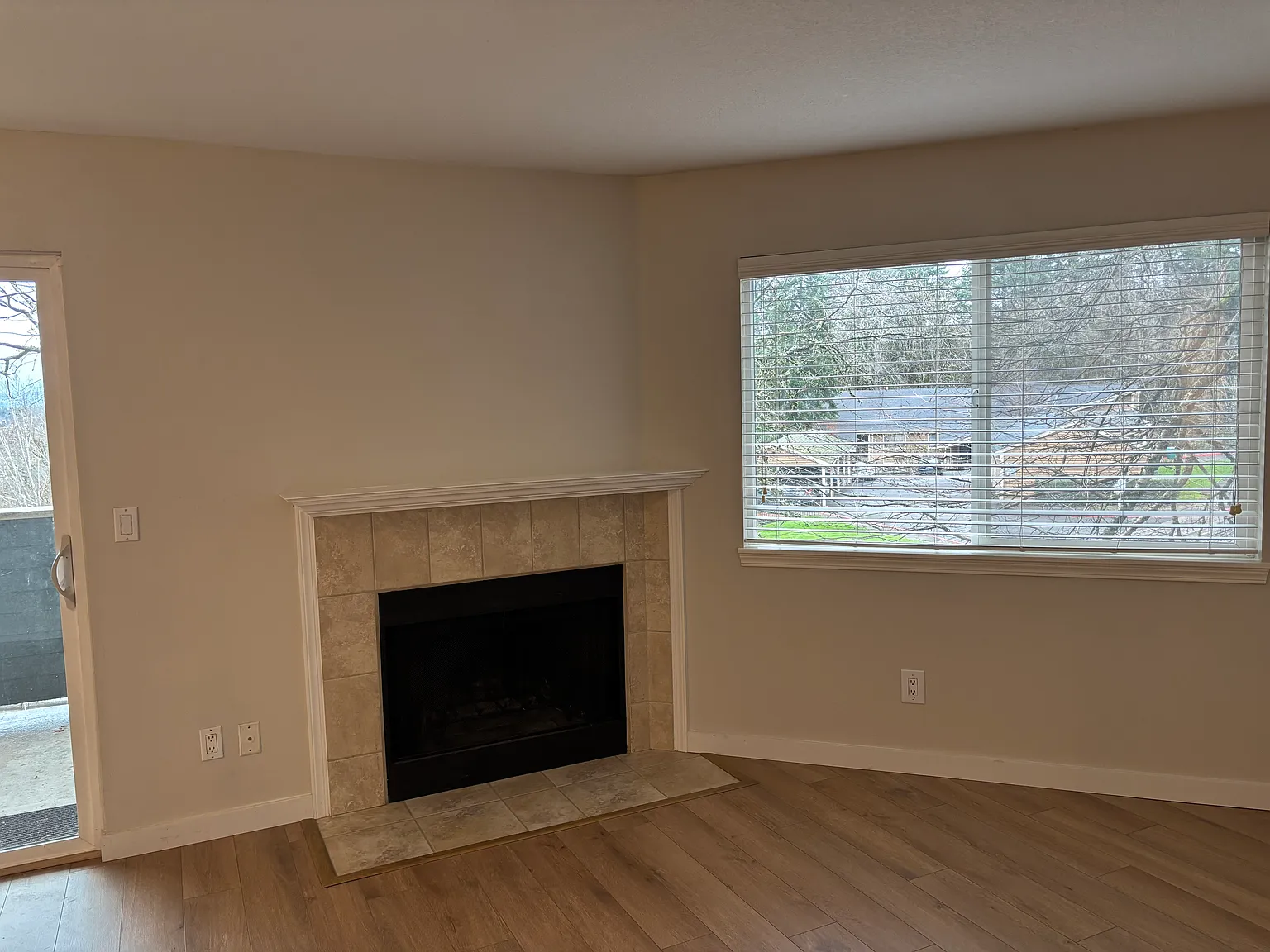 10180 SE Talbert St — Photo 4