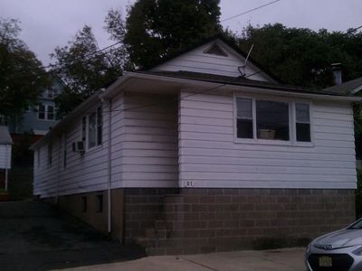 61 Howard St, Paterson, NJ, 07501