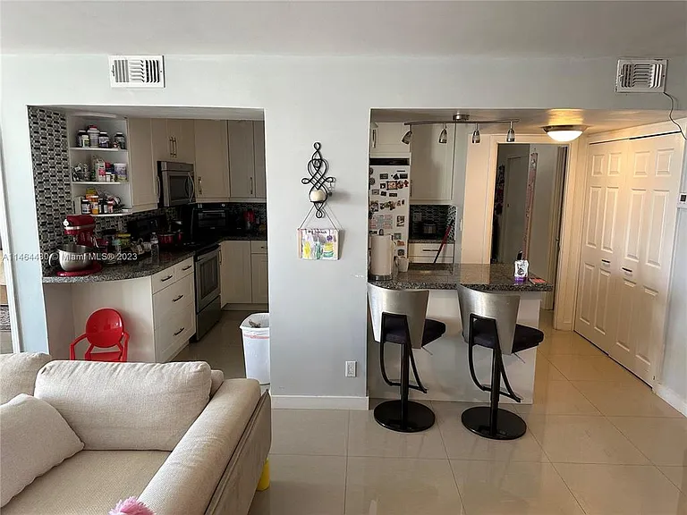 200 Leslie Dr #1128 — Photo 8