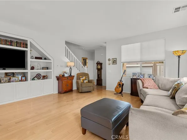 17823 Poplar Ct, Carson, CA 90746