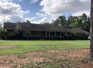 391 Blue Bayou Rd, Nashville, AR 71852