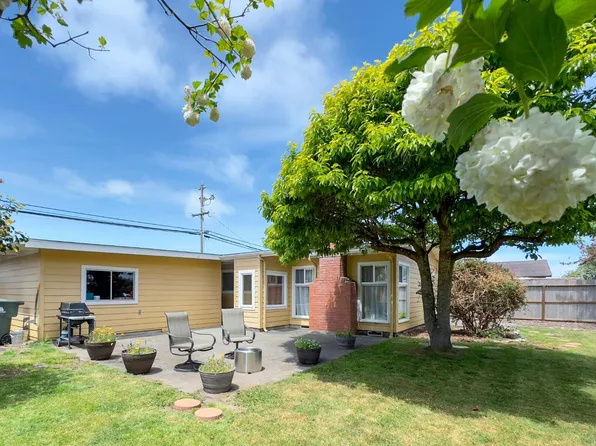 5153 Vance Ave, Eureka, CA 95503