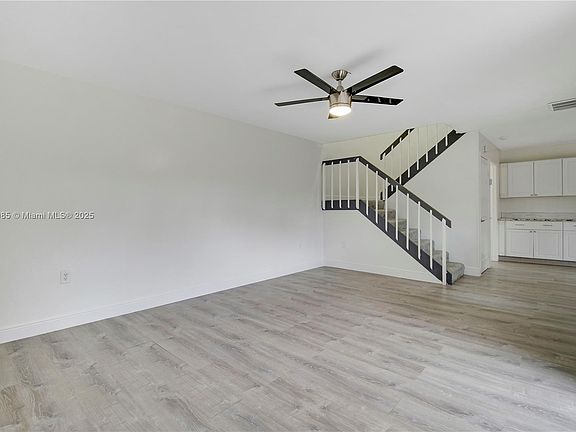 5th image of 1422 14th Ln #C