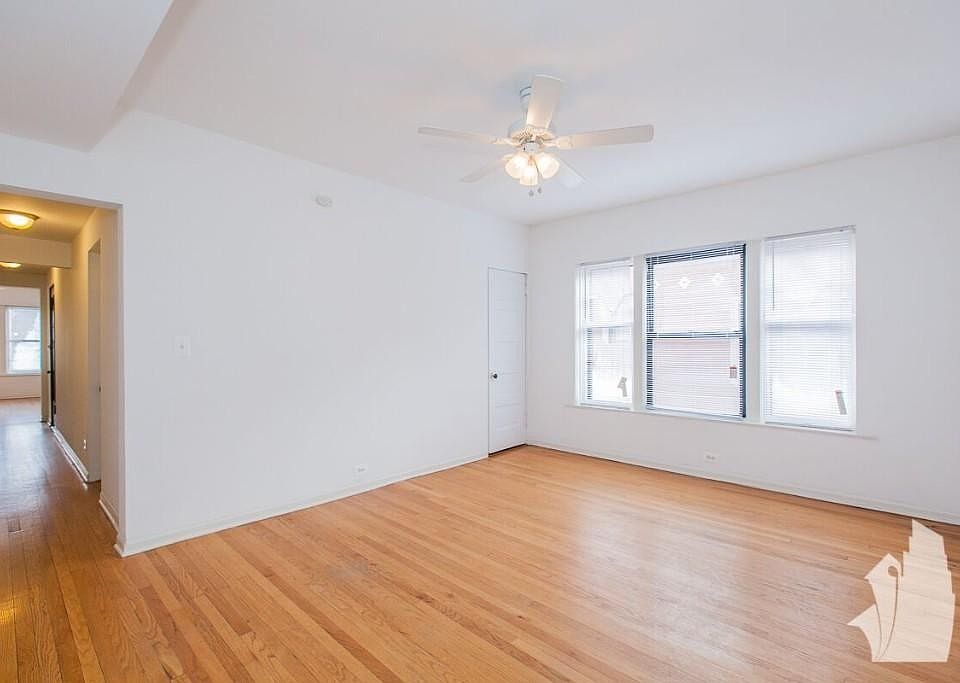 1st image of 3722 N Sheffield Ave APT 1