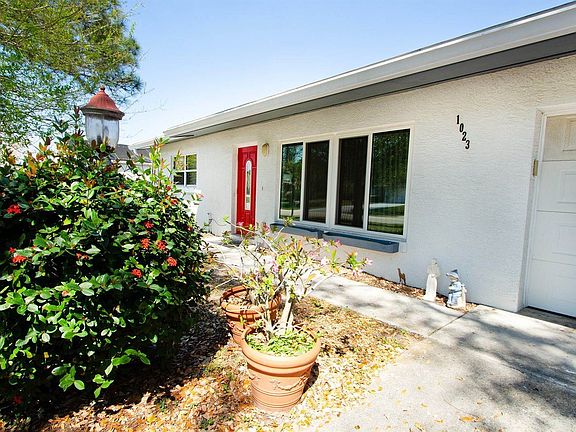 2nd image of 1023 SE Euclid Ln