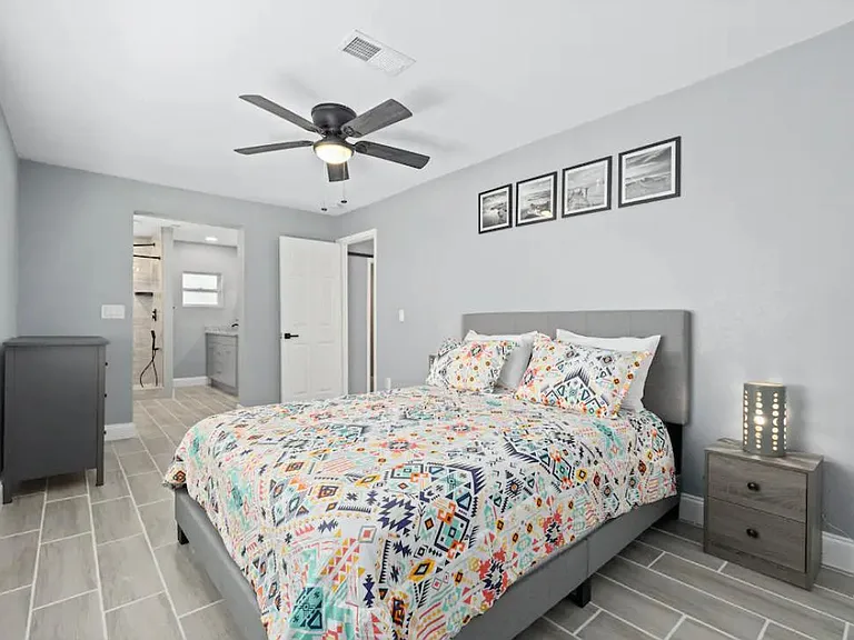 1004 N Betty Ln — Photo 9