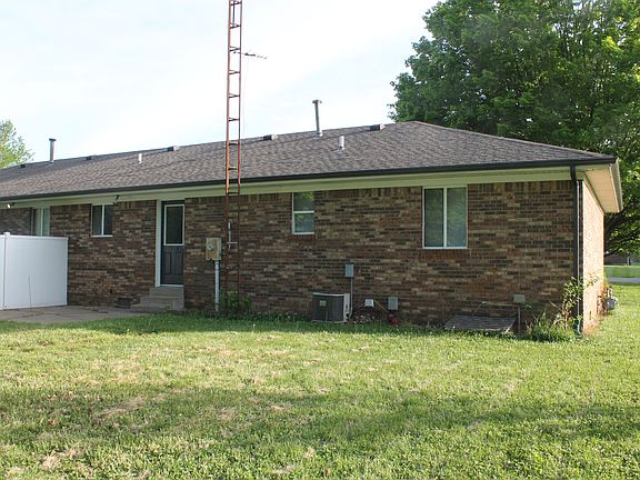5th image of 924 Parkland Way #A