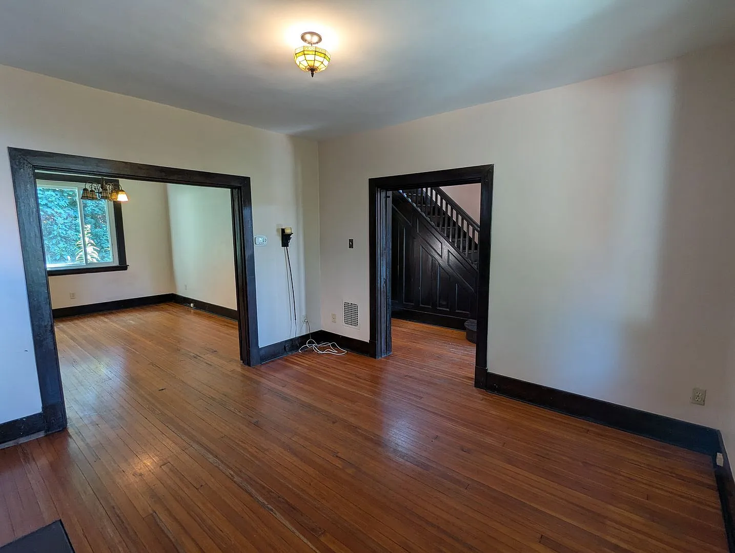 3 Bedroom 1 Bathroom Single Family Home (Greenfield) — Photo 4