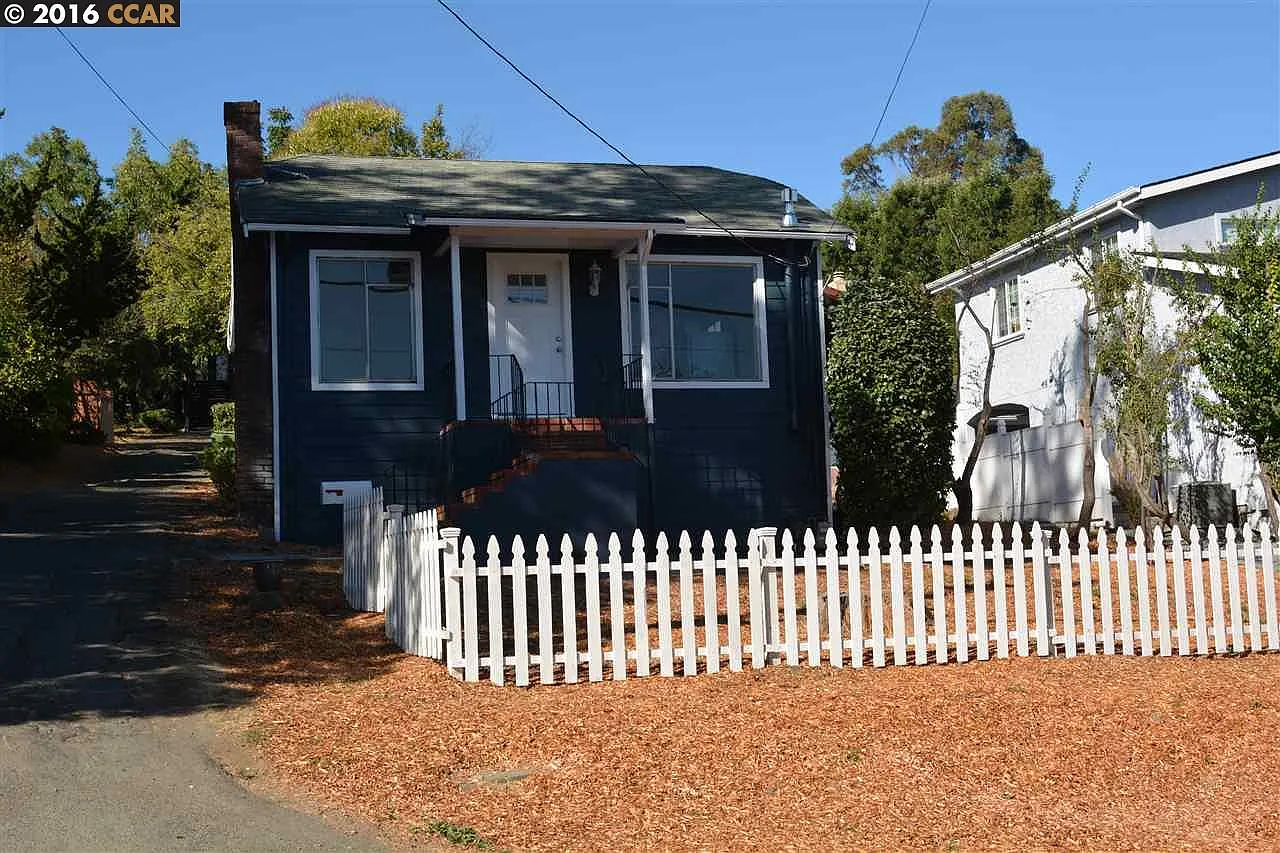 19025 Carlton Ave photo 1
