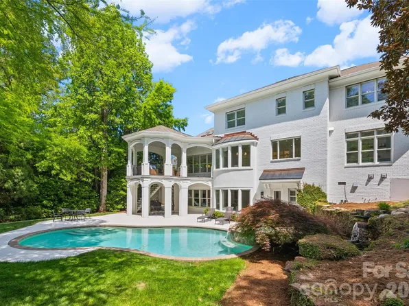 11110 McClure Manor Dr, Charlotte, NC 28277