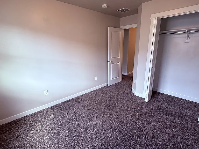 298 E Cordoba Dr — Photo 24
