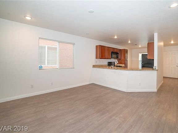 5th image of 9167 Glennon Ave