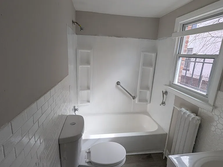 80 Edwards St #1 — Photo 2