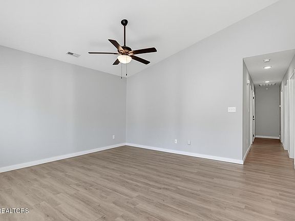 5th image of 2163 Wilson Rd