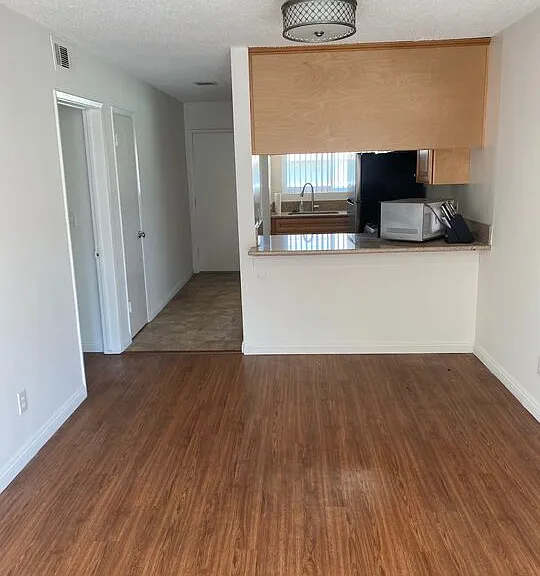 4244 Duquesne Ave #8 — Photo 4