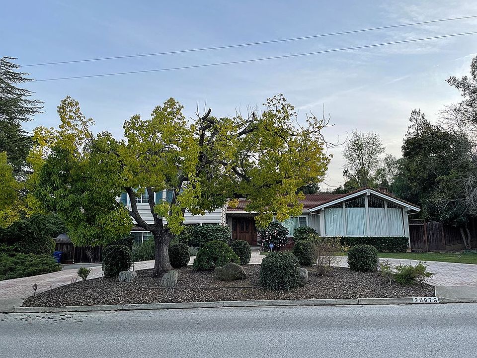 1st image of 20876 Sarahills Dr
