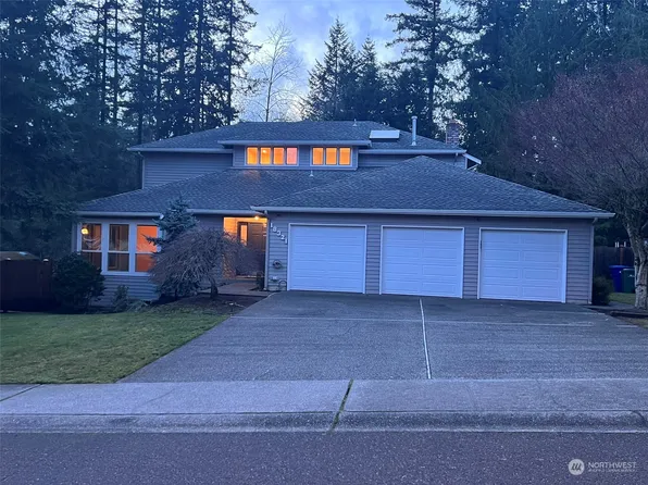 18321 149th Avenue SE, Renton, WA 98058