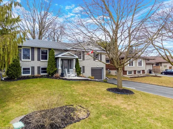 34 Leslie Ave, Cambridge, ON N1S 4N7