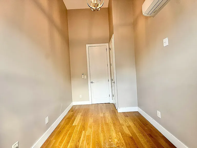 344 McGuinness Blvd #2R — Photo 12