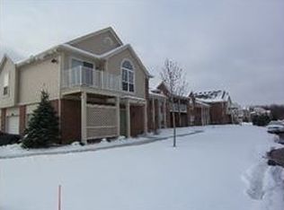 1201 Saratoga Blvd, Walled Lake, MI