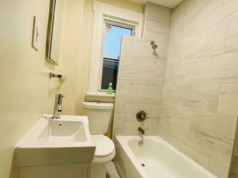 187 Spring St #2 — Photo 7