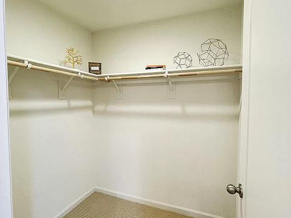 5th image of 1486 Neleigh Pl
