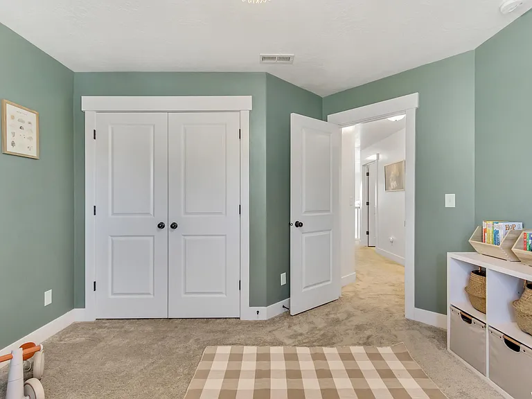 1591 W Quailhill Rd #1 — Photo 17