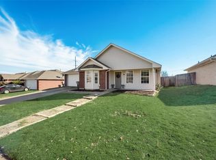 226 California Dr, Glenn Heights, TX 75154