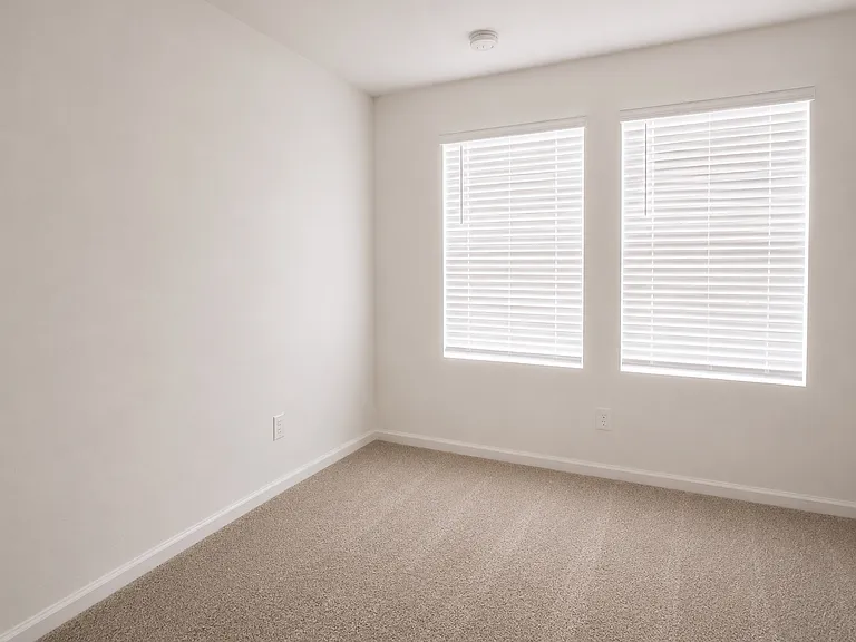 331 Madison Dr — Photo 28