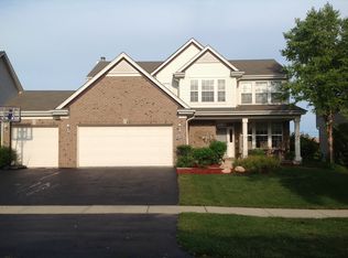 3260 Banford Cir, Lake In The Hills, IL 60156