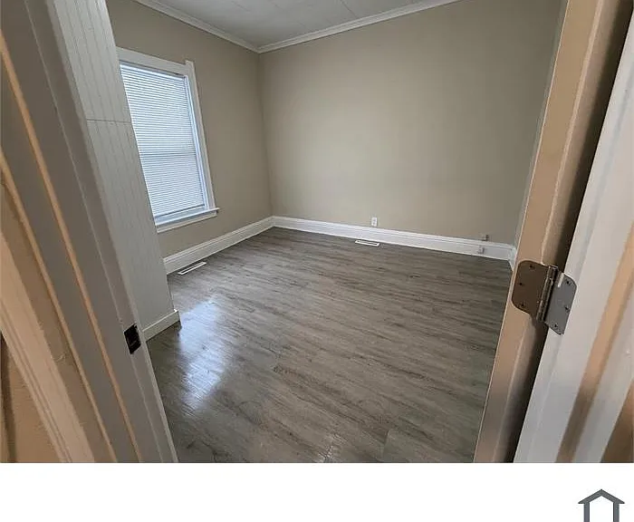 1110 Camden St — Photo 11