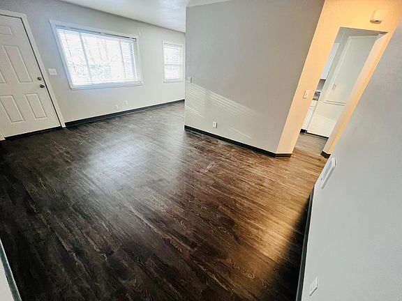 3rd image of 915 S Walnut St #915