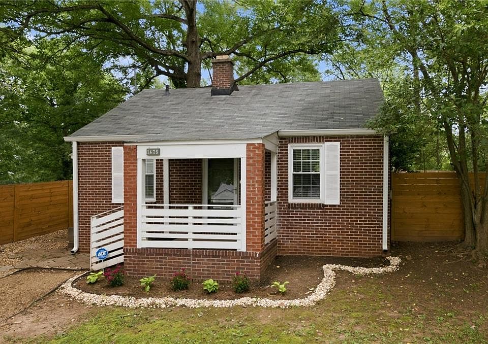 1st image of 1475 Elizabeth Ln