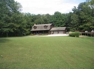 8000 Hentges Ln, Lohman, MO 65053