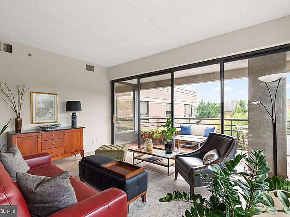 5th image of 1100 Lovering Ave APT 514
