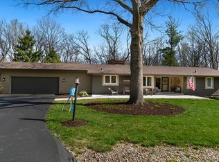 5568 Ridgemoor Ct, Rockford, IL 61107