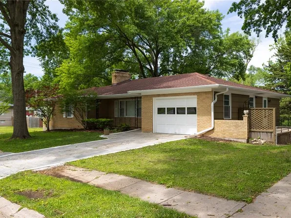 12800 E 49th St S, Independence, MO 64055