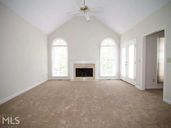 2nd image of 1405 Twin Bridge Ln
